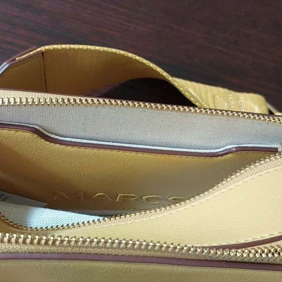 Marcs Budapest Zip around handbag - Picture 7 of 7